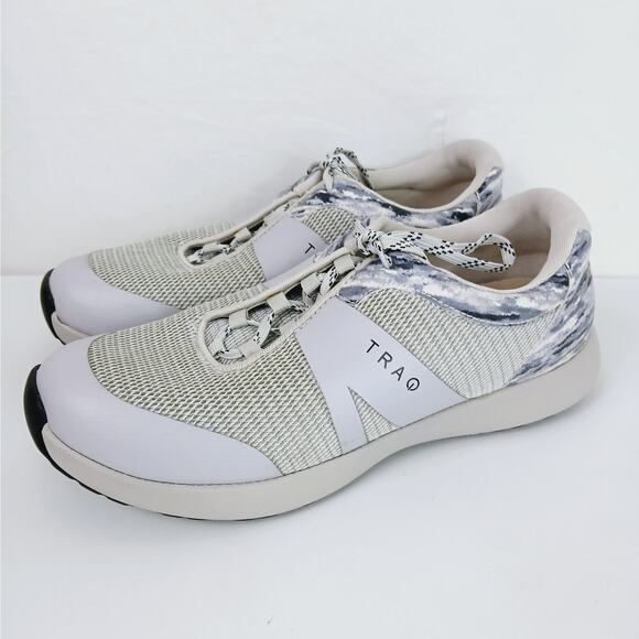 TRAQ by Alegria Women's SZ 40/10 Intent Cloudy Sneaker Gray - Picture 3 of 8